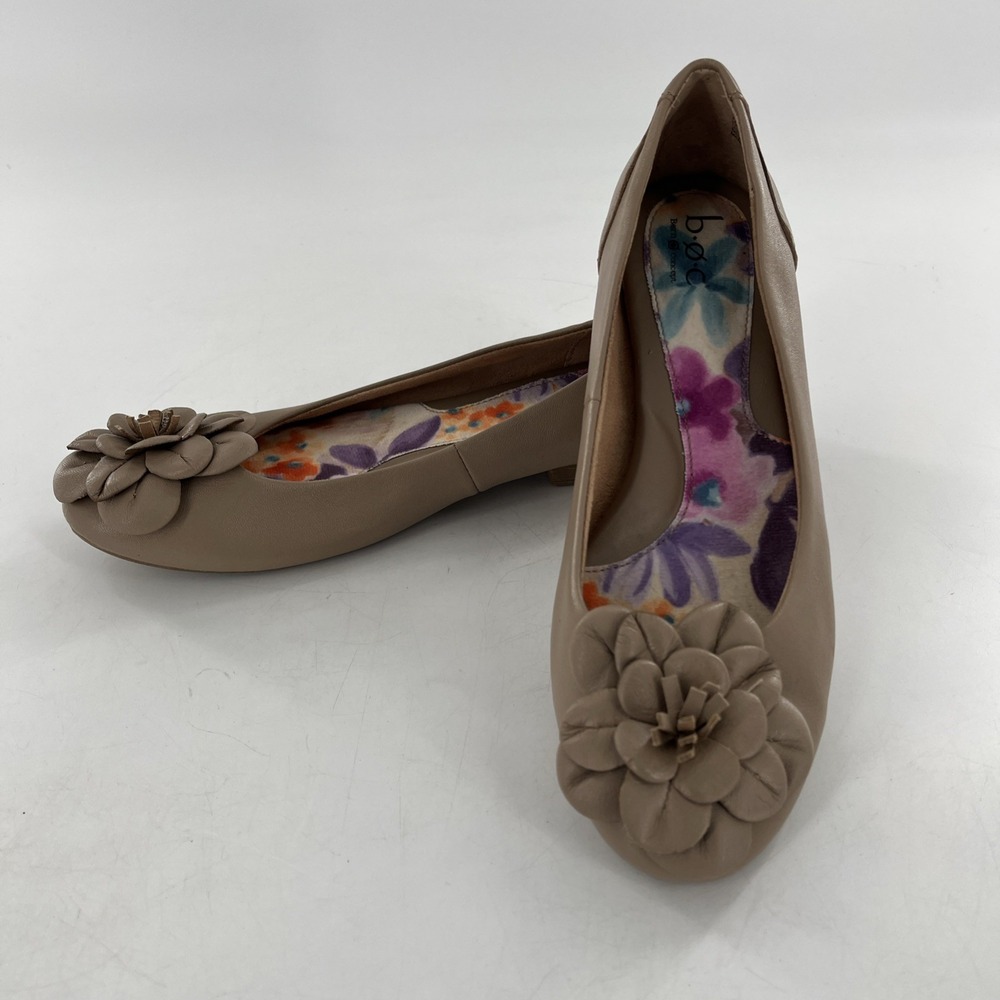 Born Concepts BOC Ballet Flats Womens 7 M Leather Nude‎ Beige Tan 3D Flower